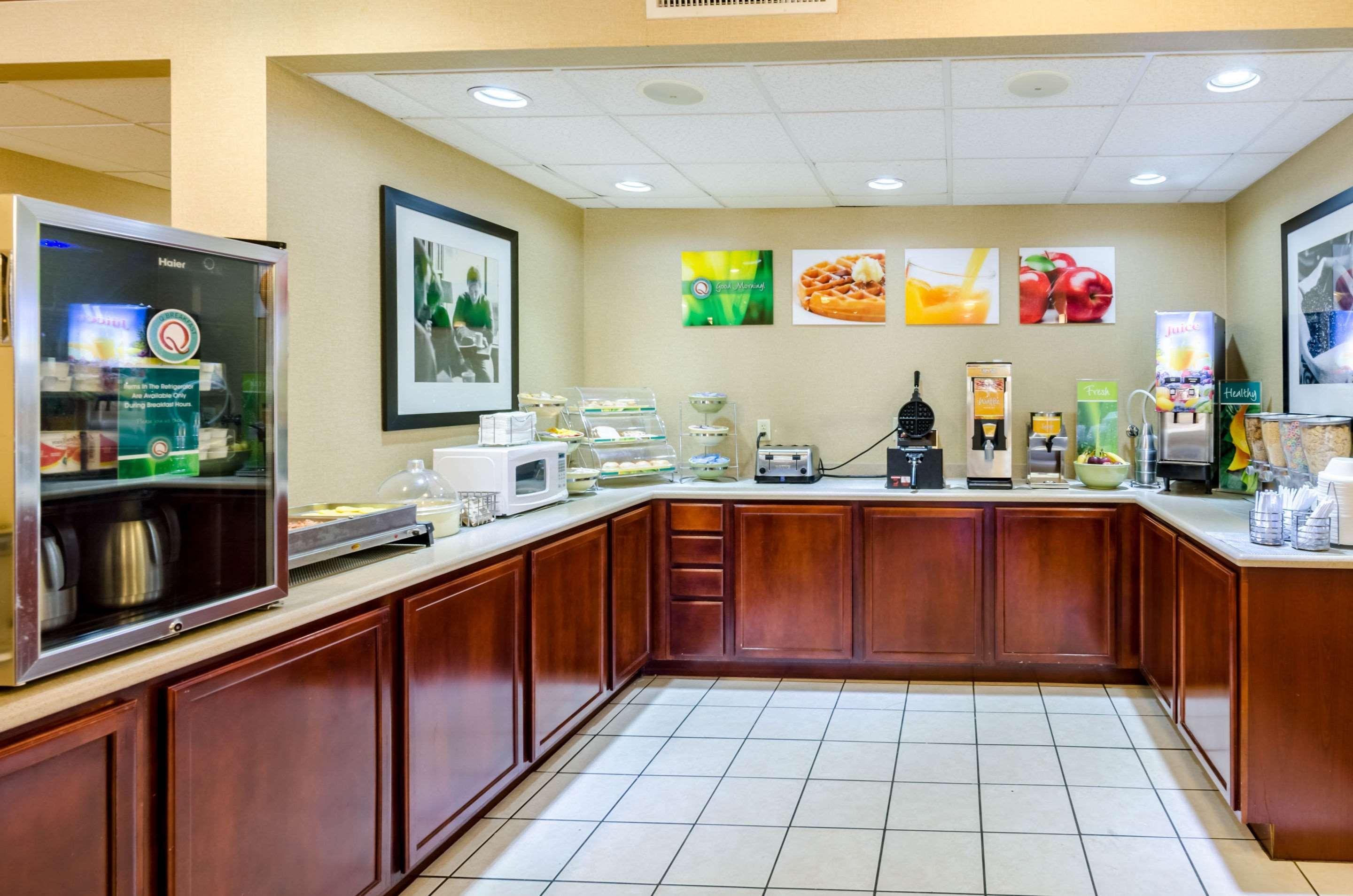 Quality Inn Lynchburg Near University Buitenkant foto