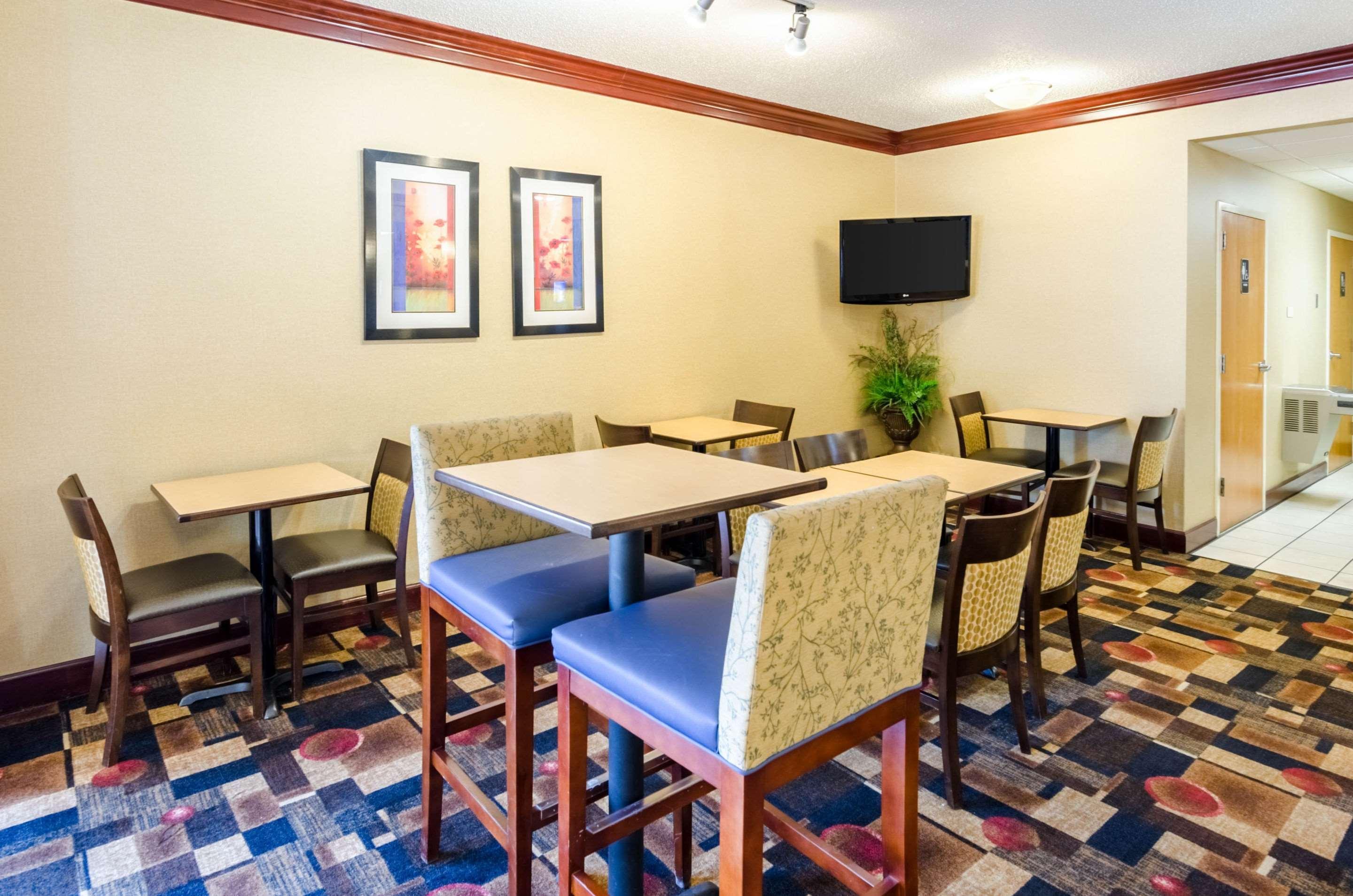Quality Inn Lynchburg Near University Buitenkant foto