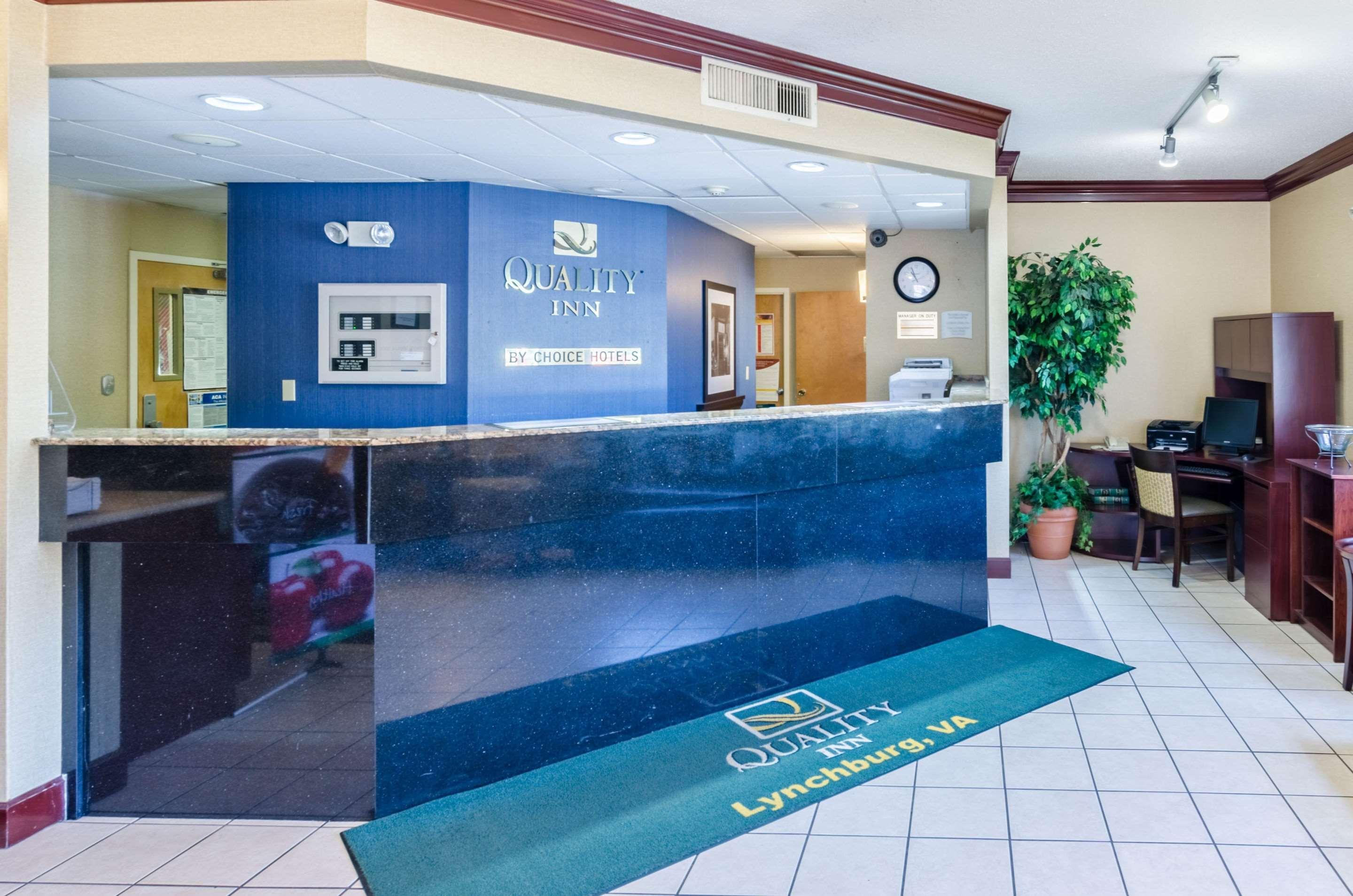 Quality Inn Lynchburg Near University Buitenkant foto