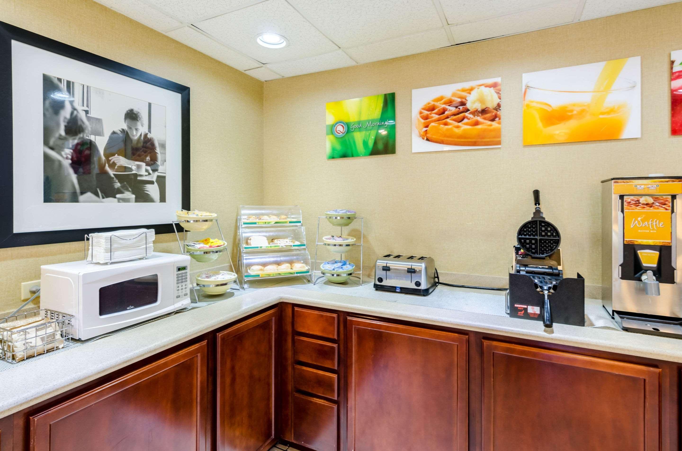 Quality Inn Lynchburg Near University Buitenkant foto